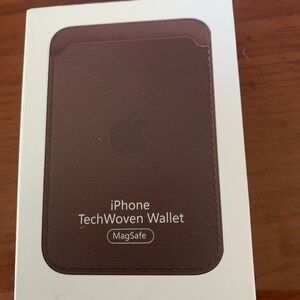 Apple iPhone MagSafe Wallet - Brown